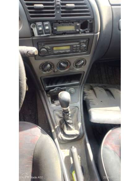 citroën xsara berlina del año 2000