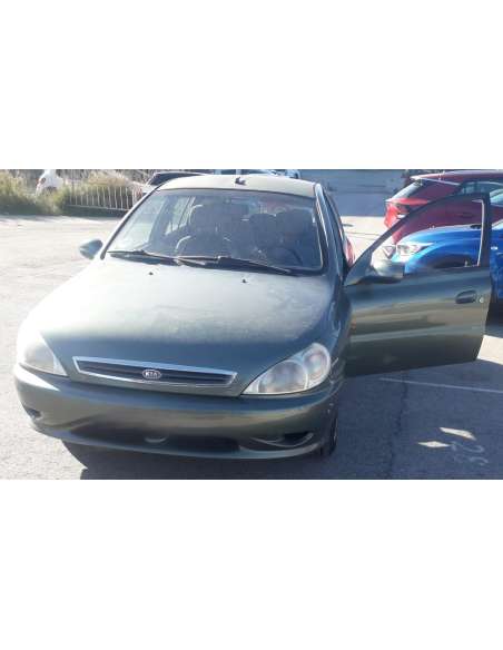 kia rio del año 2002