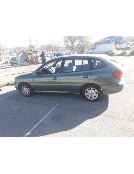 kia rio del año 2002