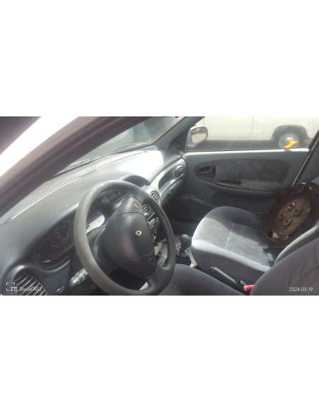 renault megane i classic (la0) del año 1997