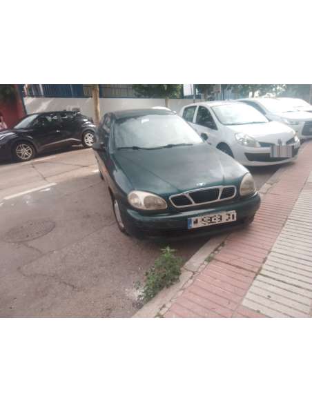 daewoo lanos del año 1999