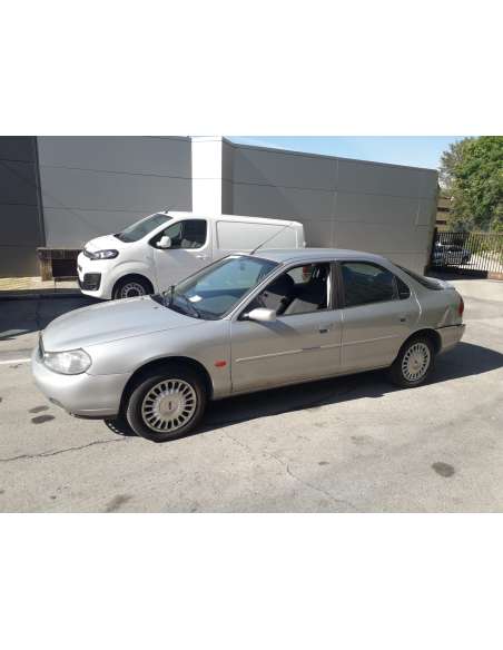 ford mondeo berlina (gd) del año 2000