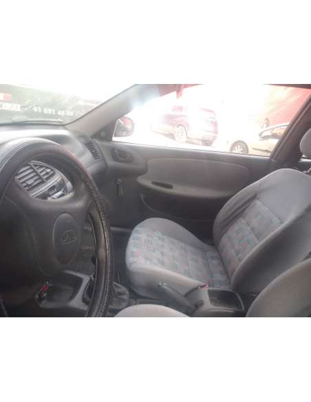 daewoo lanos del año 1999