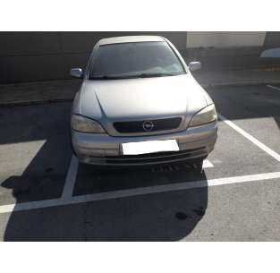 opel astra g berlina del año 2001