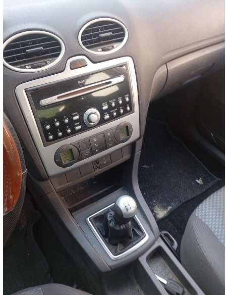 ford focus berlina (cap) del año 2006