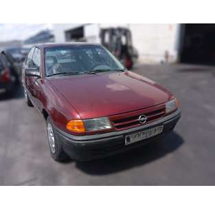 opel astra f berlina del año 1998