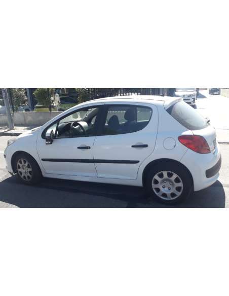 peugeot 207 del año 2010
