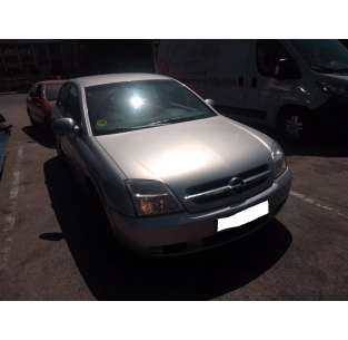 opel vectra c berlina del año 2002