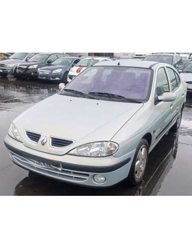 renault megane i classic (la0) del año 2000