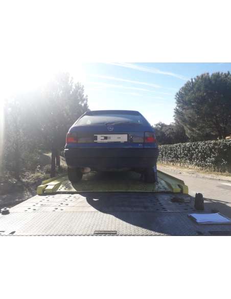 opel astra f berlina del año 1996