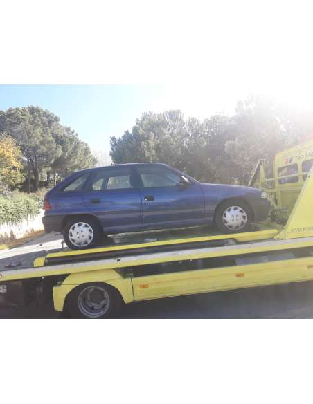 opel astra f berlina del año 1996