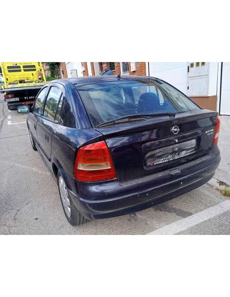 opel astra g berlina del año 2001