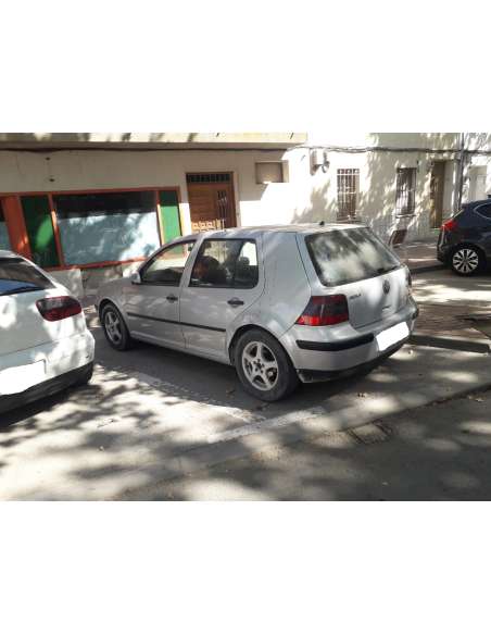 volkswagen golf iv berlina (1j1) del año 1999