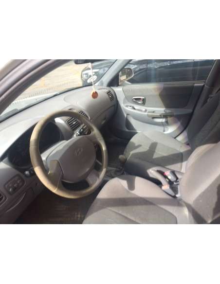 hyundai accent (lc) del año 2001