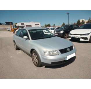 volkswagen passat berlina (3b2) del año 2000