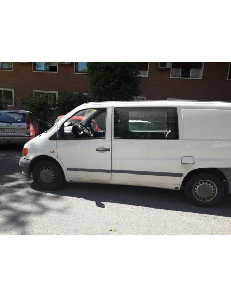 mercedes-benz vito (w638) caja cerrada del año 2000