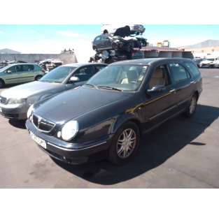 lancia lybra station wagon del año 2004