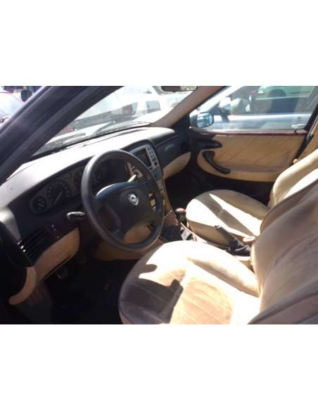 lancia lybra station wagon del año 2004