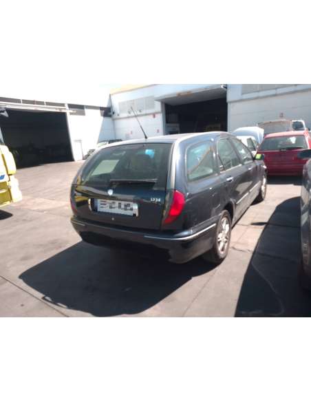 lancia lybra station wagon del año 2004