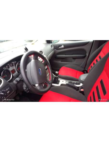 ford focus berlina (cap) del año 2009