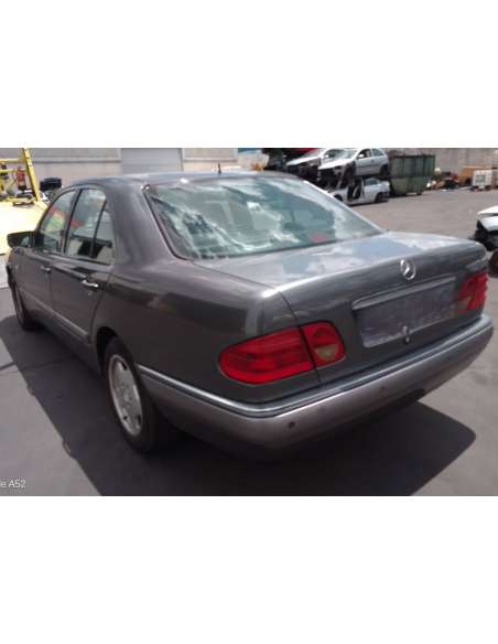 mercedes-benz clase e (w210) berlina diesel del año 1997