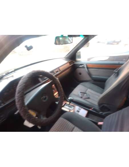 mercedes-benz clase e (w124) berlina del año 1997