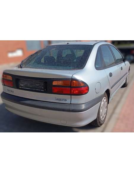 renault laguna (b56) del año 2000