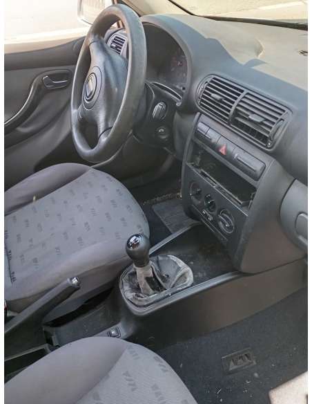 seat leon (1m1) del año 2000