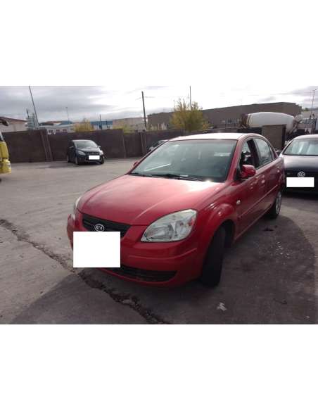 kia rio del año 2005