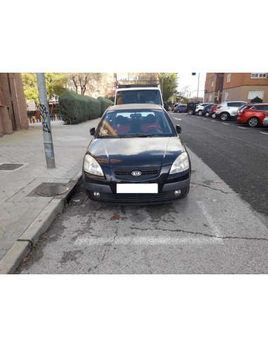 kia rio del año 2005