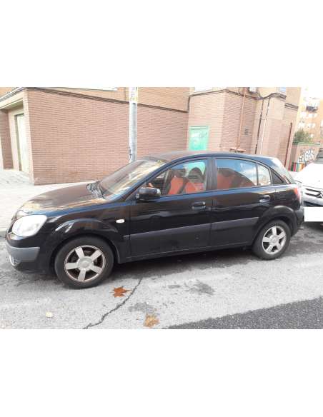kia rio del año 2005