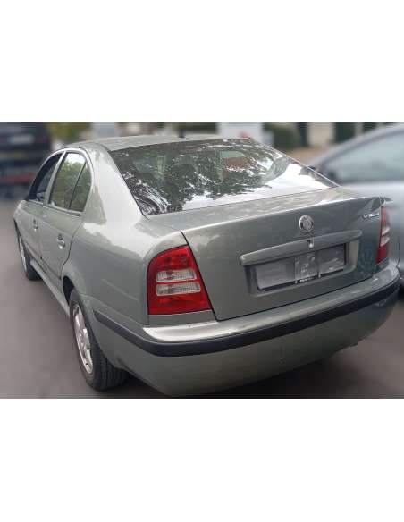 skoda octavia berlina (1u2) del año 2003
