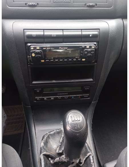 skoda octavia berlina (1u2) del año 2003