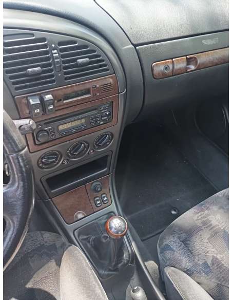 citroën xsara berlina del año 2000