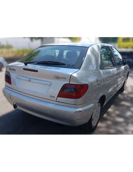 citroën xsara berlina del año 2000