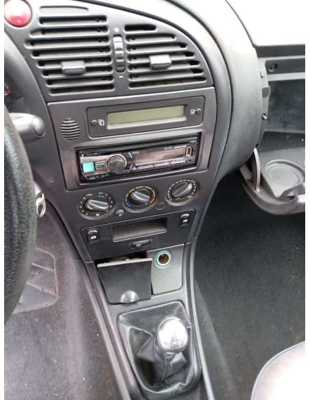 citroën xsara berlina del año 2002