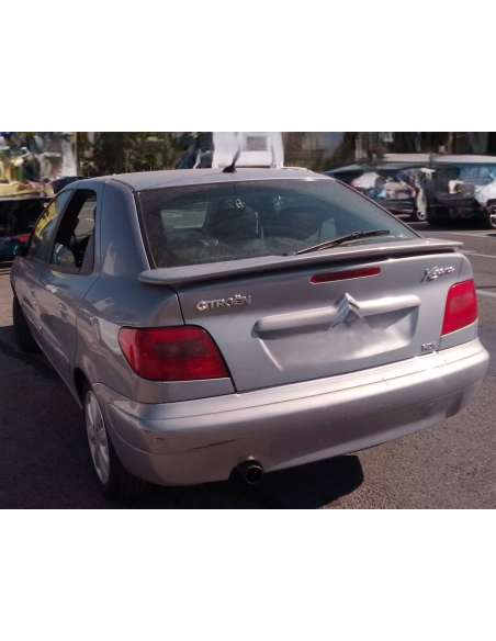 citroën xsara berlina del año 2001