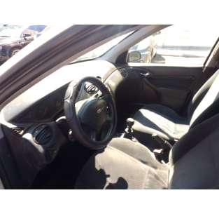 ford focus berlina (cak) del año 2002 2
