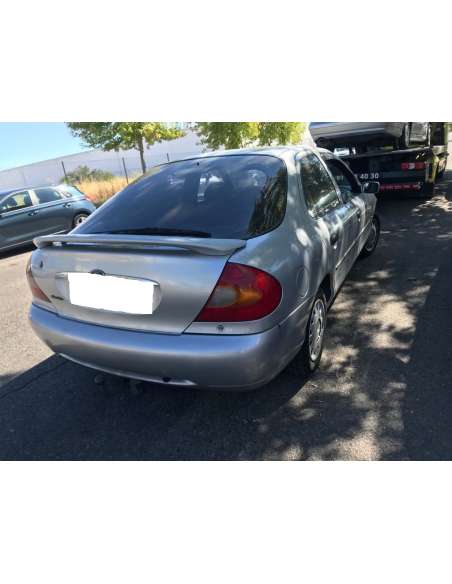 ford mondeo berlina (gd) del año 1988