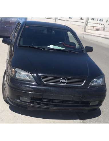 opel astra g berlina del año 2003