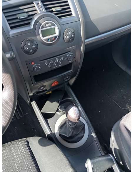 renault megane ii berlina 3p del año 2007