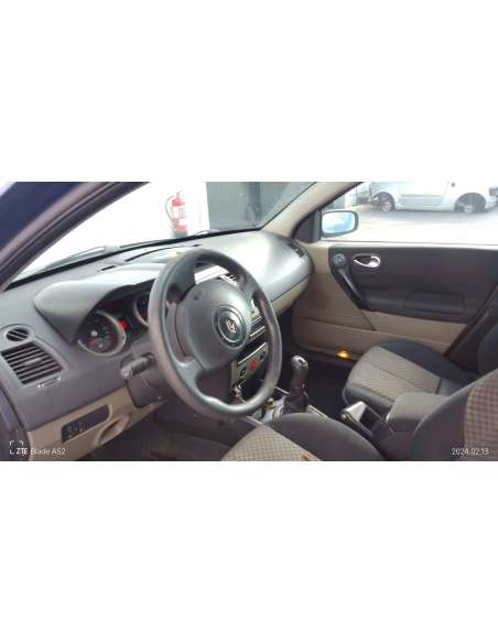 renault megane ii berlina 5p del año 2004