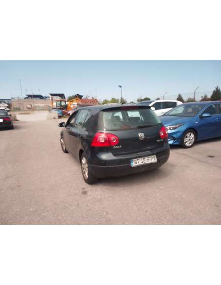 volkswagen golf v berlina (1k1) del año 2007