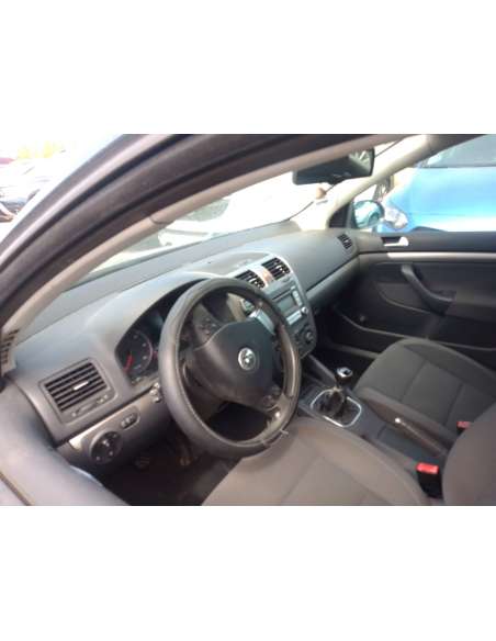 volkswagen golf v berlina (1k1) del año 2007