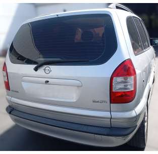 opel zafira a del año 2005 2