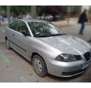 seat ibiza (6l1) del año 2003