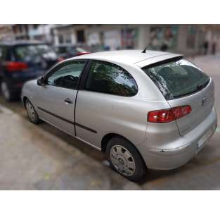 seat ibiza (6l1) del año 2003 2