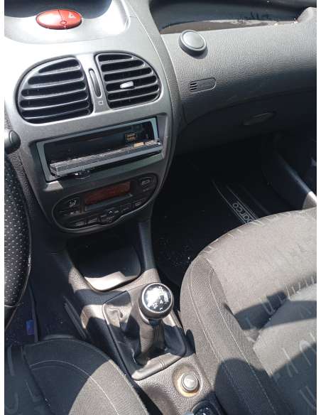 peugeot 206 berlina del año 2005