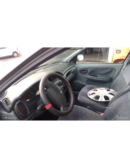 renault megane i classic (la0) del año 1997