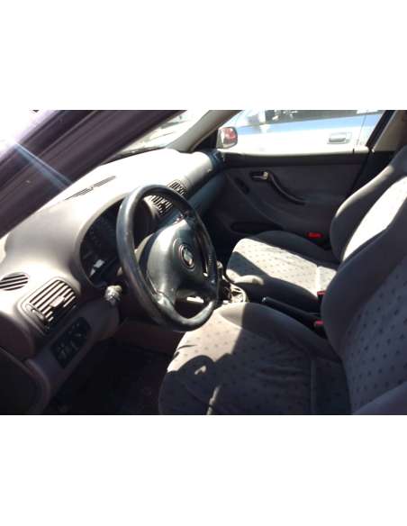 seat toledo (1m2) del año 1999